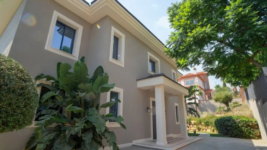 Villa de 6 dormitorios en Marbella, Spain No. 780 № 18