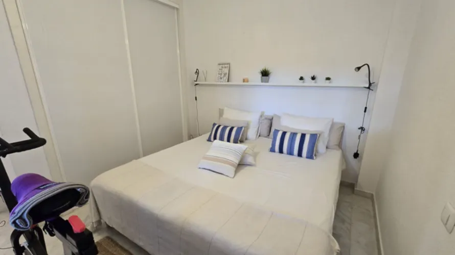 Apartamento de 2 dormitorios en Marbella, Spain No. 973 № 10