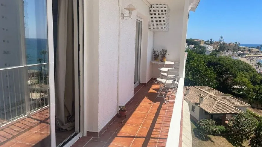 Apartamento de 2 dormitorios en Mijas Costa, Spain No. 768 № 1