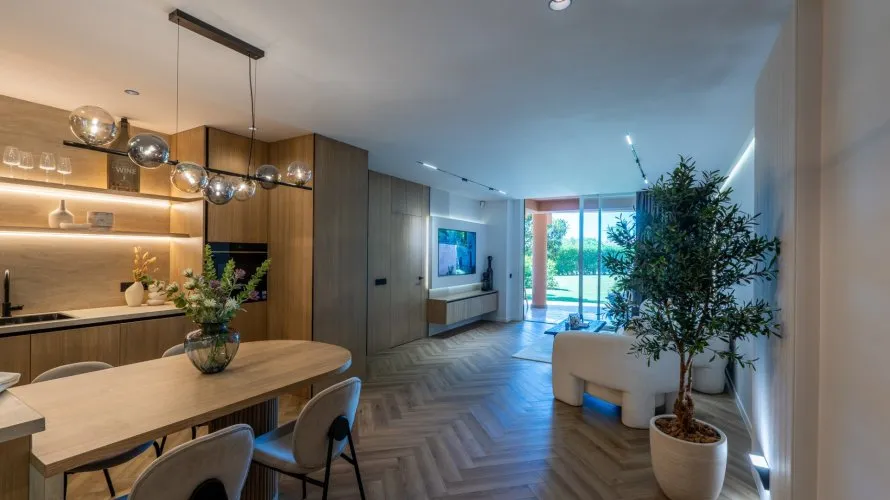 Apartamento de 3 dormitorios en Nueva Andalucía, Spain No. 1034 № 7