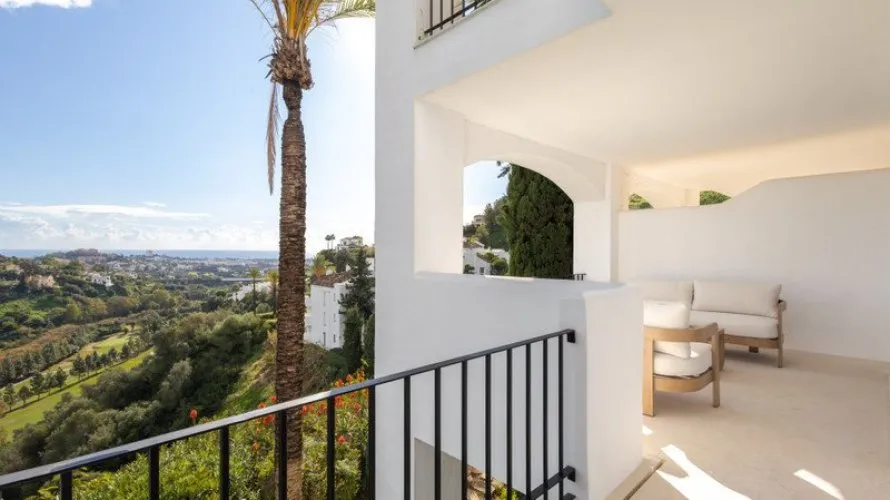 Apartamento de 3 dormitorios en Benahavís, Spain No. 766 № 18