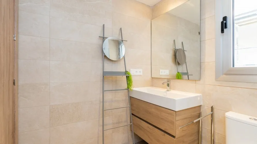 Apartamento de 2 dormitorios en Estepona, Spain No. 348 № 16