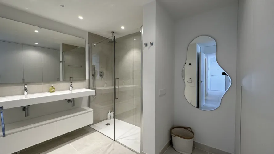 Apartamento de 2 dormitorios en Benalmádena, Spain No. 1032 № 4