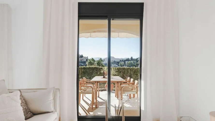 Apartamento de 3 dormitorios en Benahavís, Spain No. 418 № 16