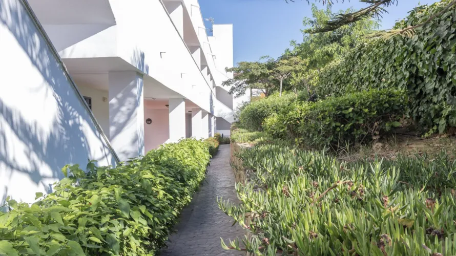 Apartamento de 2 dormitorios en Manilva, Spain No. 640 № 3