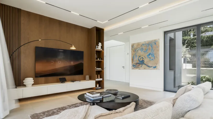 Villa de 5 dormitorios en Marbella, Spain No. 572 № 6