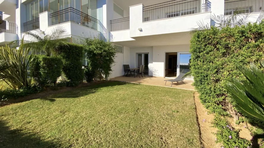 Apartamento de 2 dormitorios en Marbella, Spain No. 672 № 12