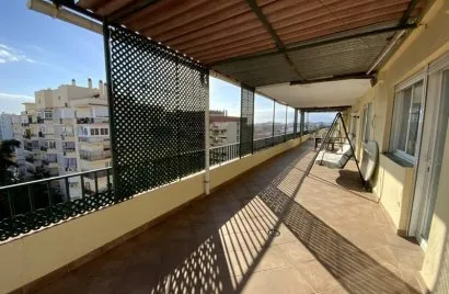 Ático de 3 dormitorios en Marbella, Spain No. 492