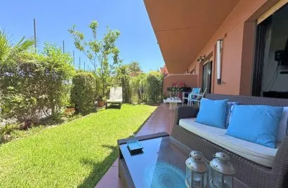 Apartamento de 2 dormitorios en Estepona, Spain No. 630