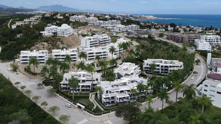 Apartamento de 2 dormitorios en Estepona, Spain No. 562 № 13