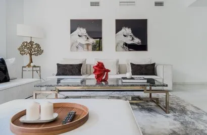 Apartamento de 3 dormitorios en Marbella, Spain No. 227