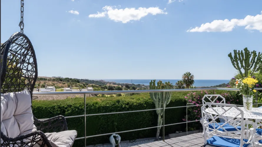 Villa de 3 dormitorios en Estepona, Spain No. 610