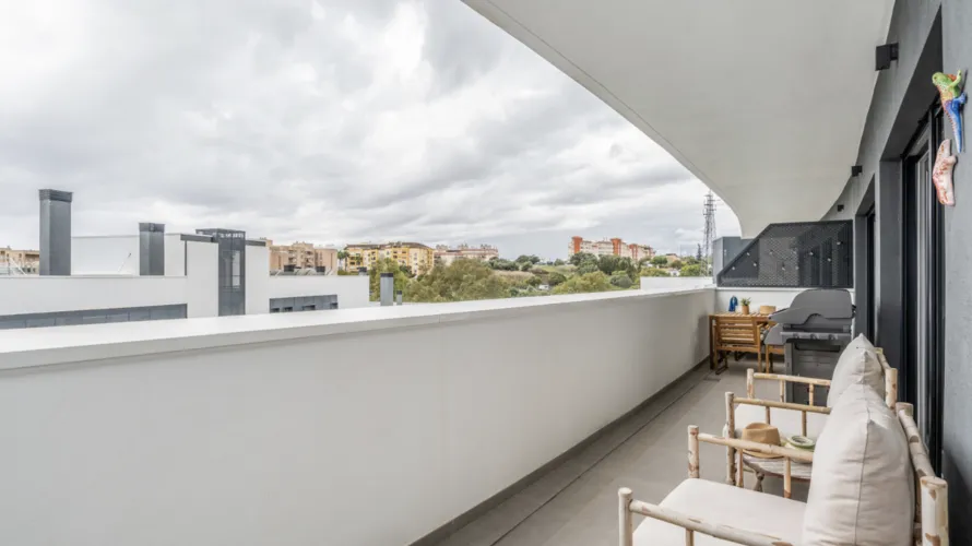 Apartamento de 2 dormitorios en Estepona, Spain No. 715 № 12