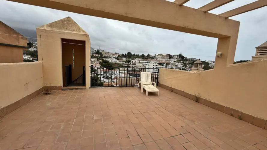 Dúplex de 2 dormitorios en Fuengirola, Spain No. 845 № 11