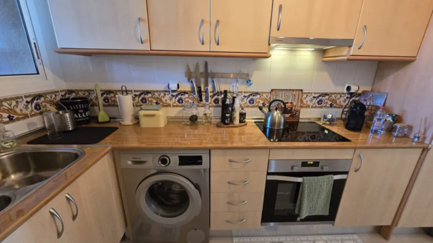 Apartamento de 2 dormitorios en Marbella, Spain No. 973 № 12