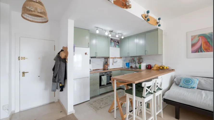 Apartamento de 1 dormitorio en Estepona, Spain No. 1003 № 1