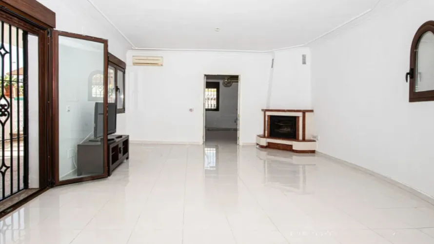 Villa de 5 dormitorios en Mijas, Spain No. 996 № 15