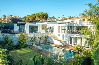 Villa de 5 dormitorios en Marbella, Spain No. 546