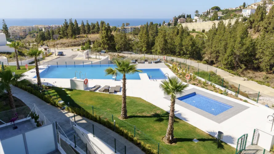 Apartamento de 2 dormitorios en Mijas Costa, Spain No. 377 № 1