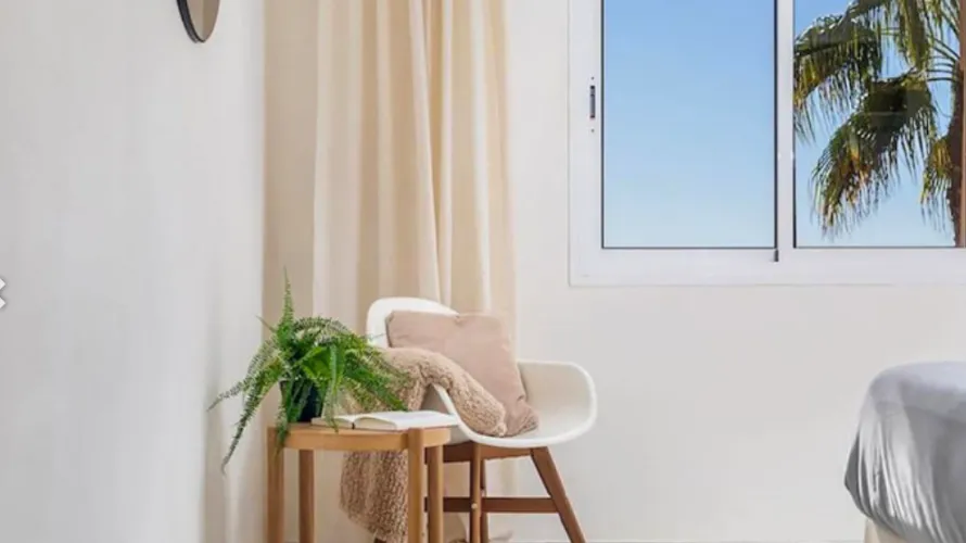 Apartamento de 2 dormitorios en Marbella, Spain No. 812 № 8