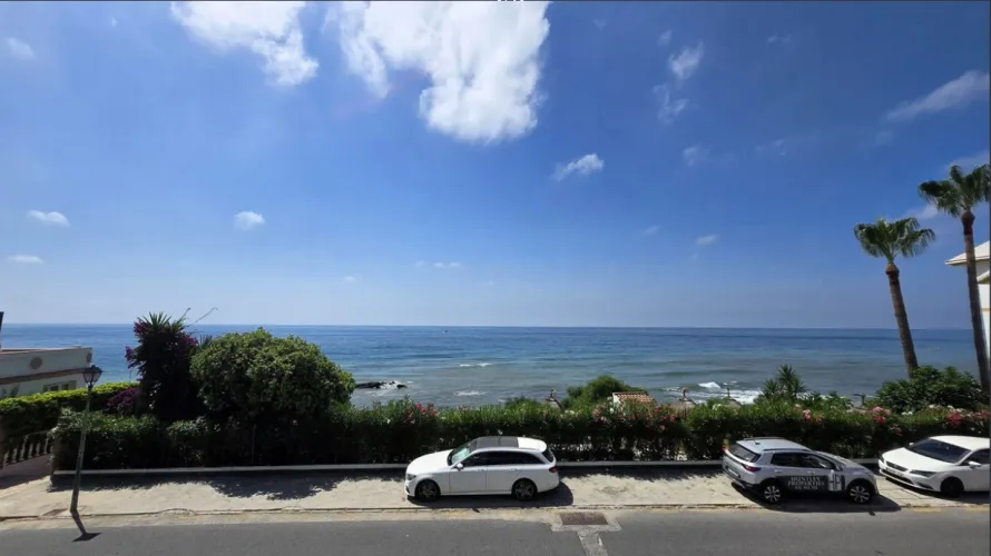 Apartamento de 2 dormitorios en La Cala De Mijas, Spain No. 1013 № 1