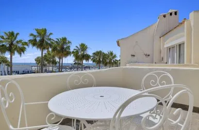 Apartamento de 2 dormitorios en Benalmádena, Spain No. 720