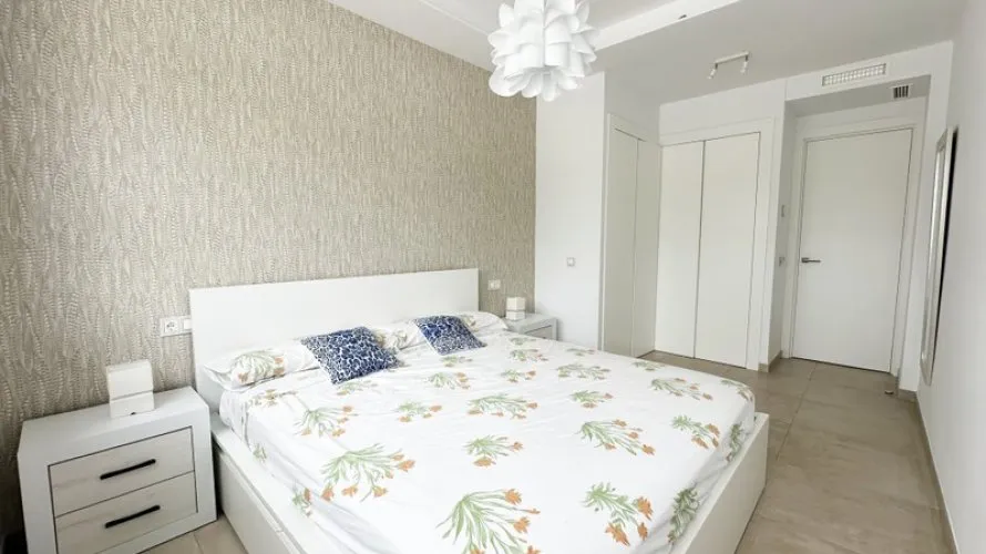 Apartamento de 3 dormitorios en Estepona, Spain No. 941 № 16