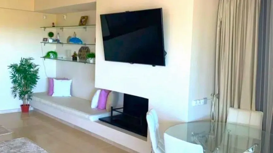 Apartamento de 2 dormitorios en Benahavís, Spain No. 748 № 17