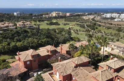 Villa de 6 dormitorios en Marbella, Spain No. 537