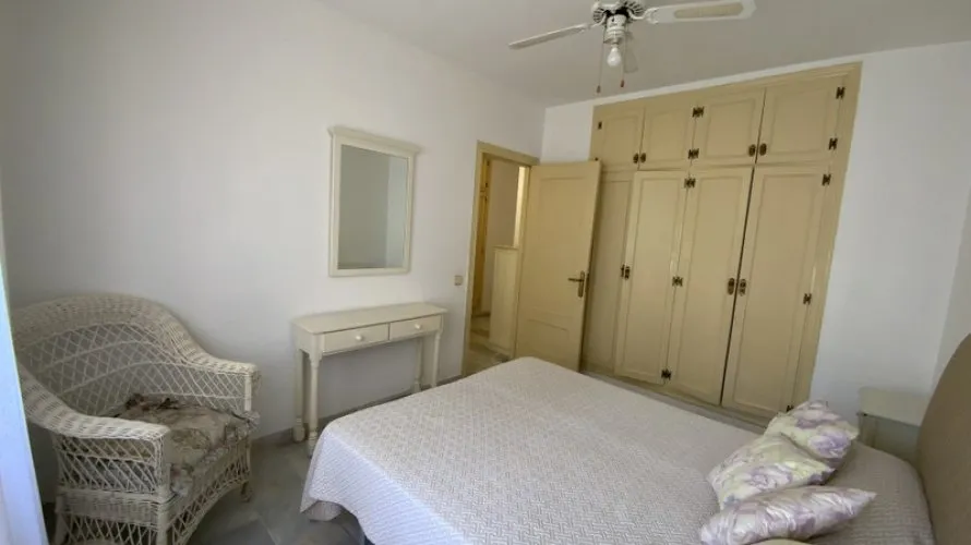 Apartamento de 3 dormitorios en Marbella, Spain No. 491 № 6