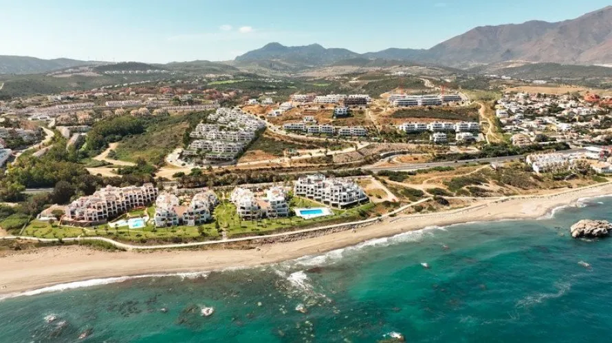 Apartamento de 2 dormitorios en Casares, Spain No. 490 № 13