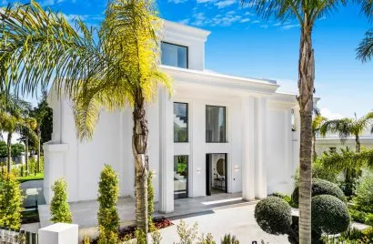 Villa de 6 dormitorios en Marbella, Spain No. 777