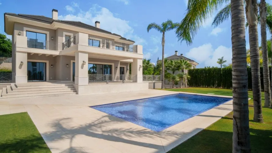 Villa de 6 dormitorios en Marbella, Spain No. 780 № 19