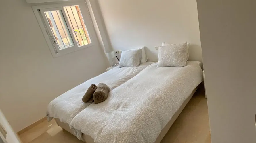 Apartamento de 2 dormitorios en Marbella, Spain No. 834 № 11