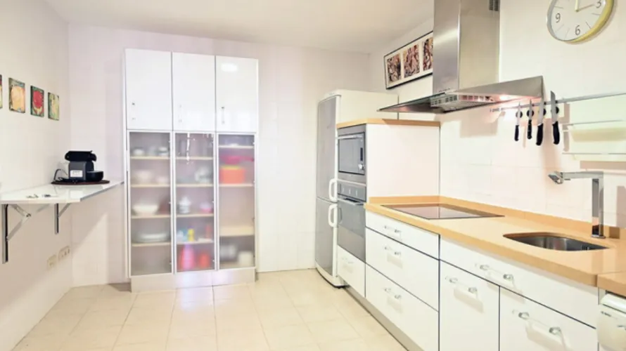 Apartamento de 2 dormitorios en Cortes (San Pedro De Alcantara), Spain No. 1071 № 14