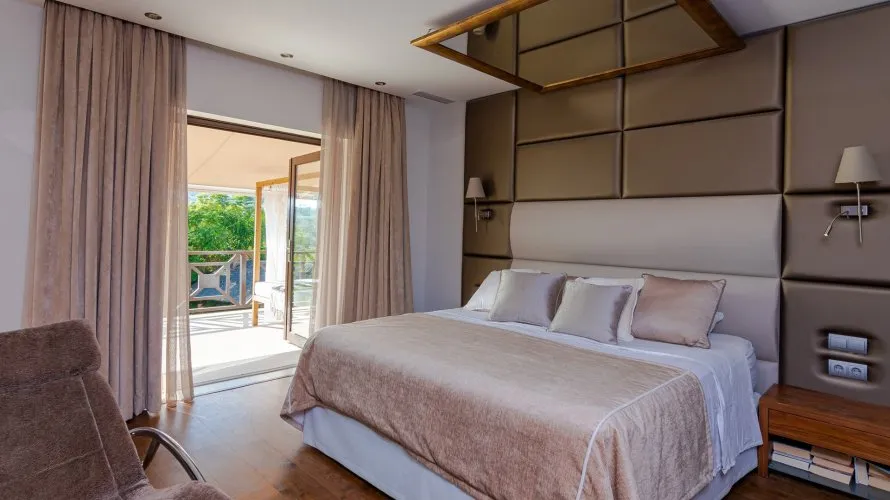 Villa de 5 dormitorios en Marbella, Spain No. 390 № 14