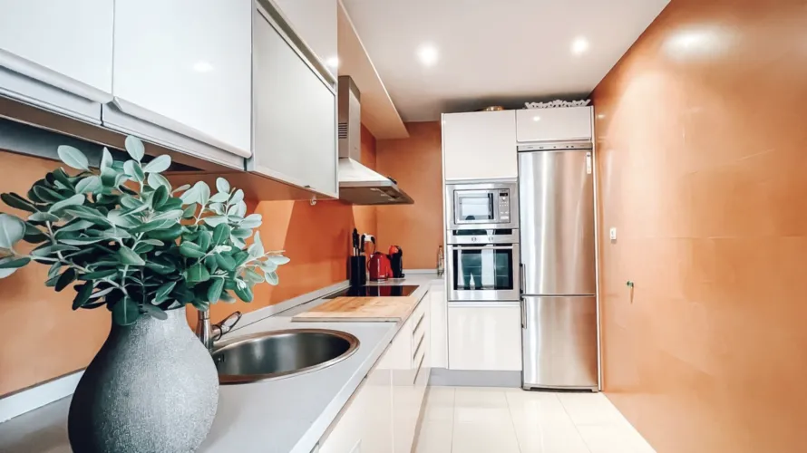 Apartamento de 2 dormitorios en Marbella, Spain No. 1047 № 16