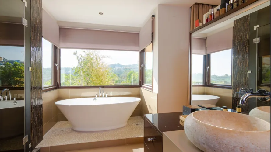 Villa de 5 dormitorios en Nueva Andalucía, Spain No. 1021 № 16