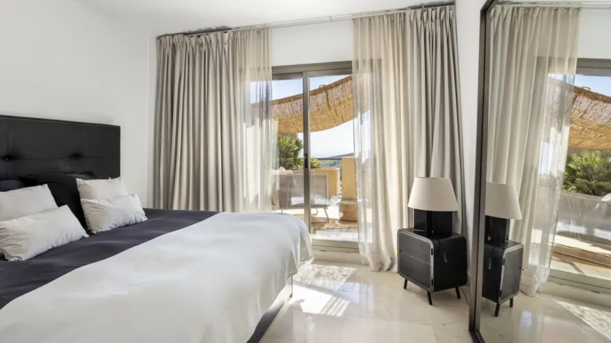Apartamento de 2 dormitorios en Benahavís, Spain No. 730 № 6