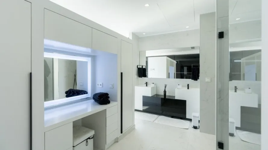 Villa de 4 dormitorios en Estepona, Spain No. 372 № 17