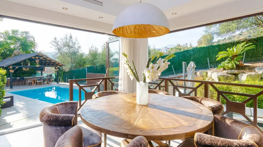 Villa de 5 dormitorios en Marbella, Spain No. 390 № 23