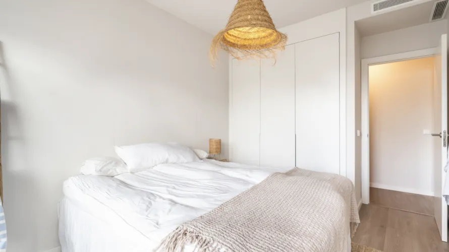 Apartamento de 2 dormitorios en Estepona, Spain No. 715 № 6