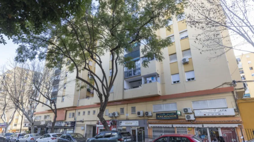 Apartamento de 3 dormitorios en Cortes (San Pedro De Alcantara), Spain No. 1090 № 11