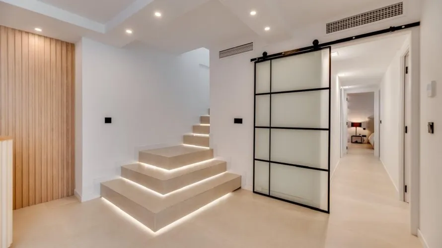 Dúplex de 4 dormitorios en Marbella, Spain No. 594 № 11