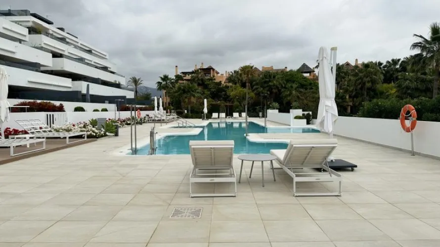 Apartamento de 3 dormitorios en Estepona, Spain No. 941 № 27