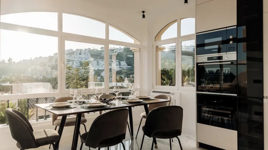 Dúplex de 3 dormitorios en Benahavís, Spain No. 733