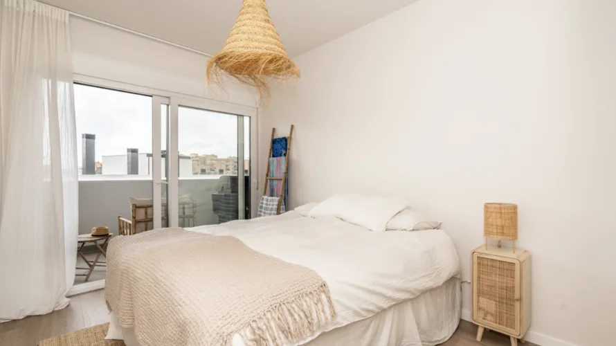 Apartamento de 2 dormitorios en Estepona, Spain No. 715 № 5