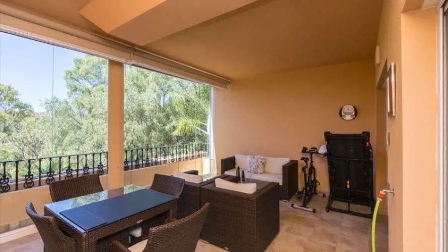 Apartamento de 1 dormitorio en Nueva Andalucía, Spain No. 857 № 1