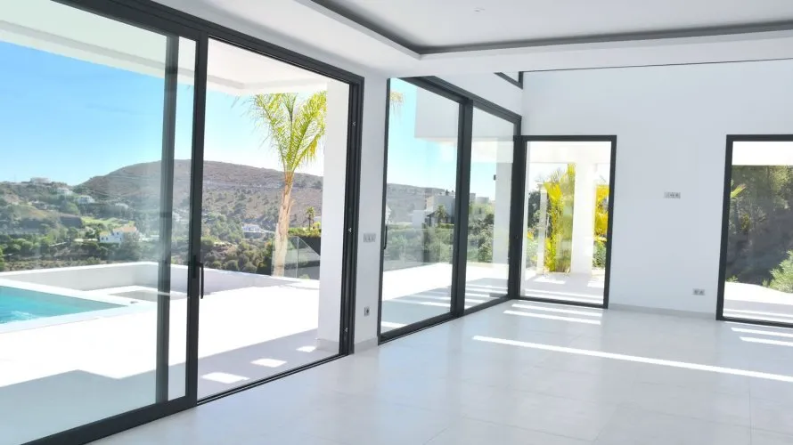 Villa de 5 dormitorios en Benahavís, Spain No. 400 № 19