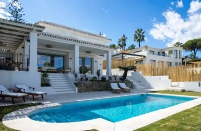 Villa de 5 dormitorios en Marbella, Spain No. 461